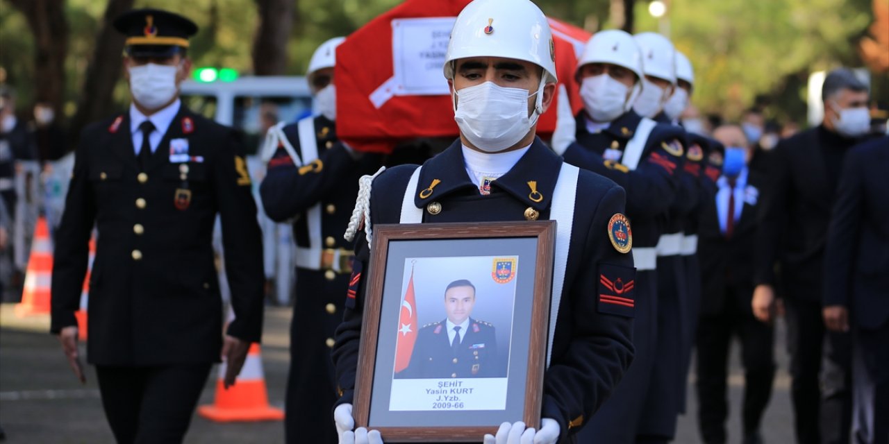 Konya’dan geçici görevle gittiği Suriye’de şehit olan Yüzbaşı Yasin Kurt son yolculuğa uğurlandı