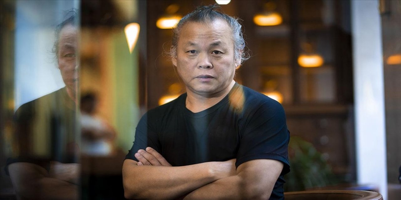 Ünlü yönetmen Kovid-19'a yenik düştü