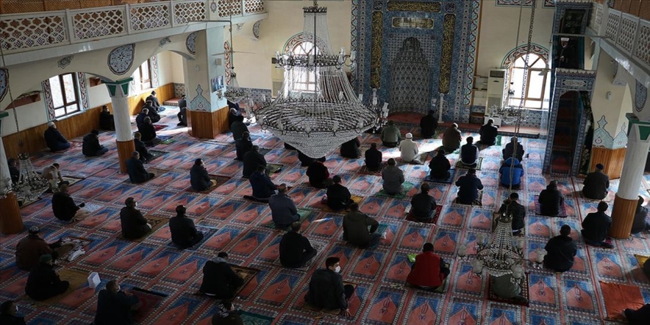 Diyanet'ten camilere koronavirüs uyarılı Ramazan talimatı! 81 ile gönderildi