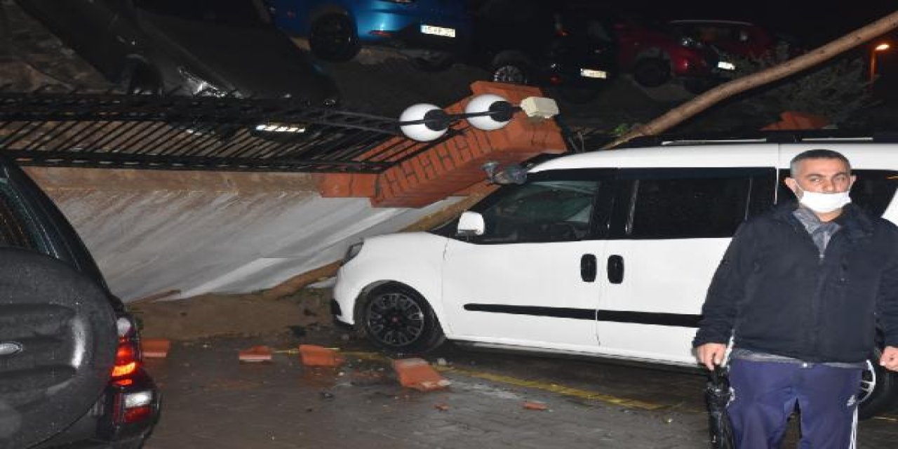 Sokağa çıkma yasağında istinat duvarı çöktü, 20'ye yakın araç zarar gördü