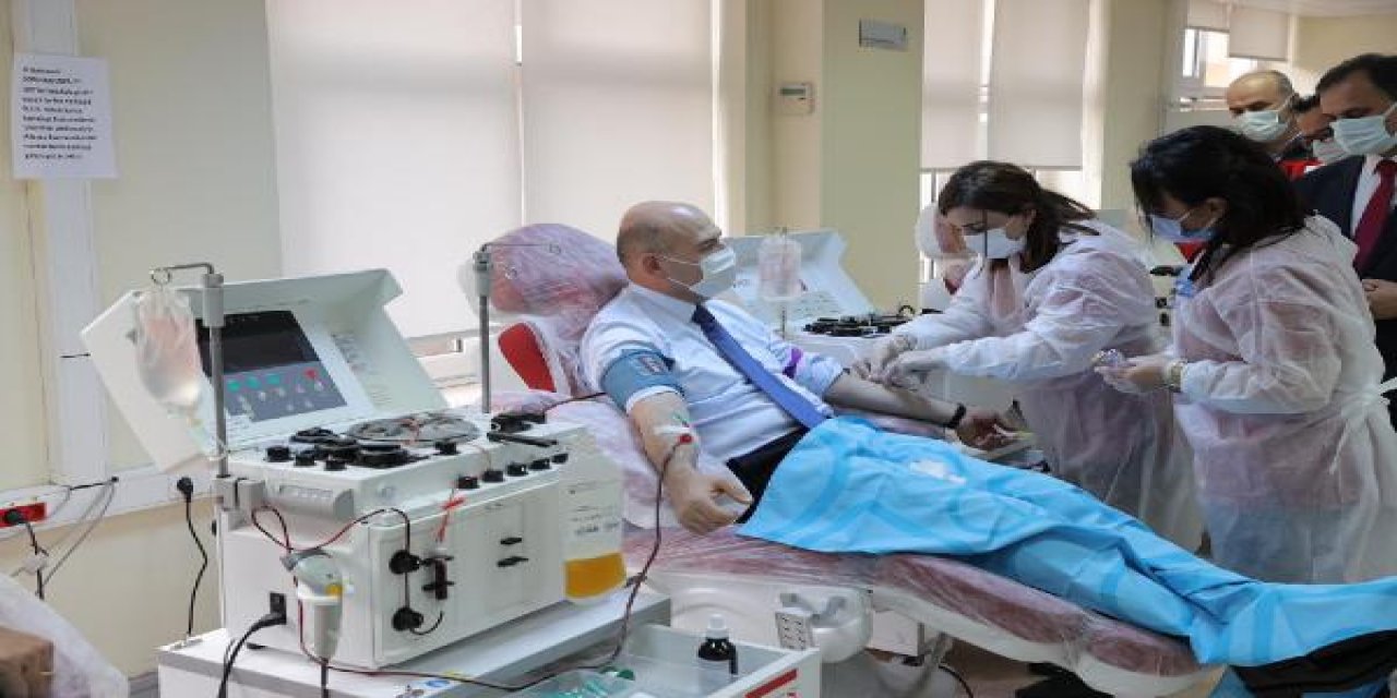 İçişleri Bakanı Süleyman Soylu, immün plazma bağışçısı oldu