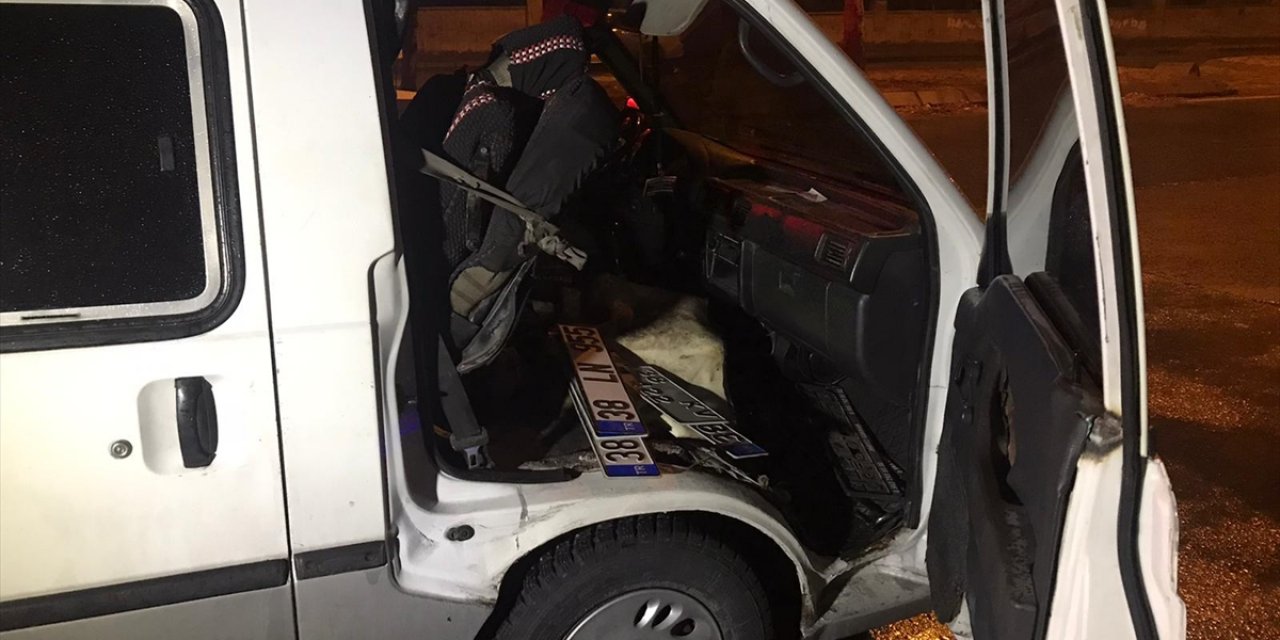 Polisten kaçan sürücünün aracından bunlar çıktı