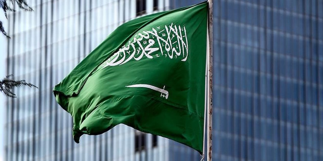 Suudi Arabistan tüm uluslararası uçuşları bir hafta askıya aldı