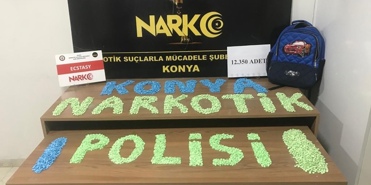 Uyuşturucu satıcıları bunu da yaptı! Hapları sakladıkları yer şaşkına çevirdi