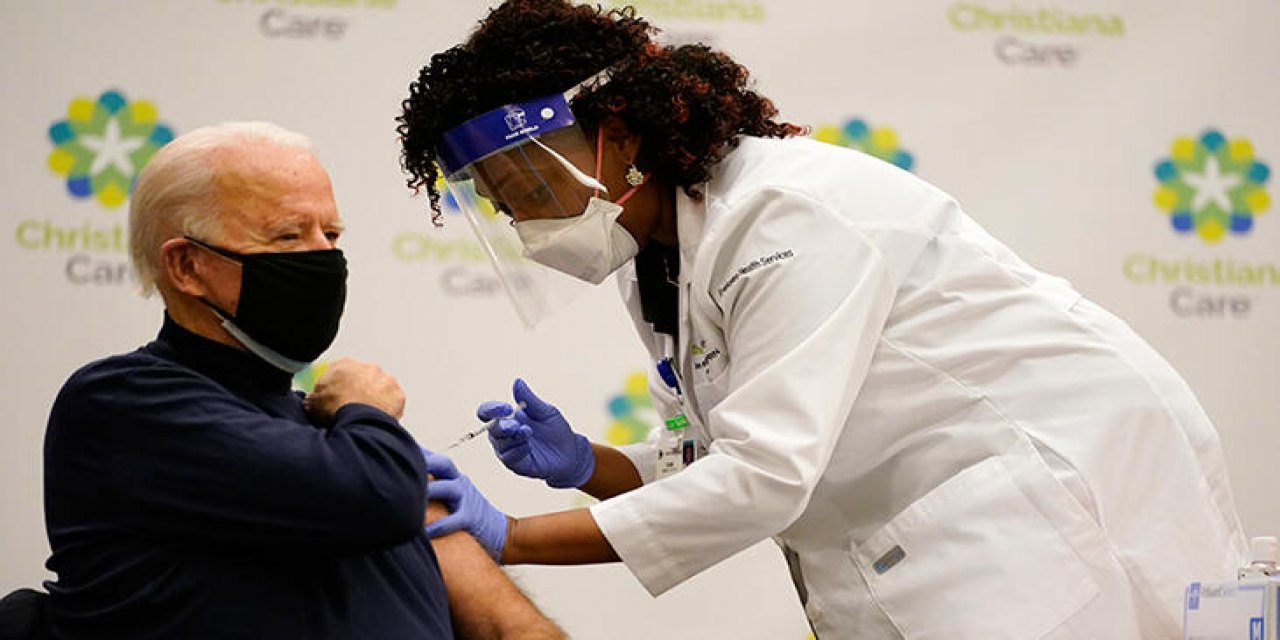 ABD başkanlığına seçilen Biden Kovid-19 aşısı yaptırdı