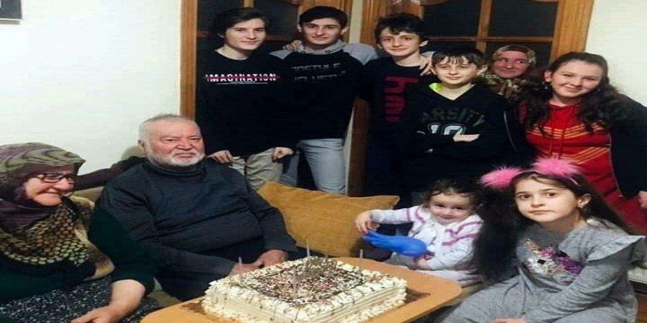 Her akşam eve giderken gül götürdüğü 57 yıllık eşi ile aynı gün koronavirüse yenildi