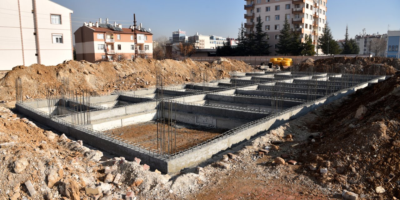 Konya'da yıllardır hizmet veren Selçuklu Belediye Stadı yenileniyor