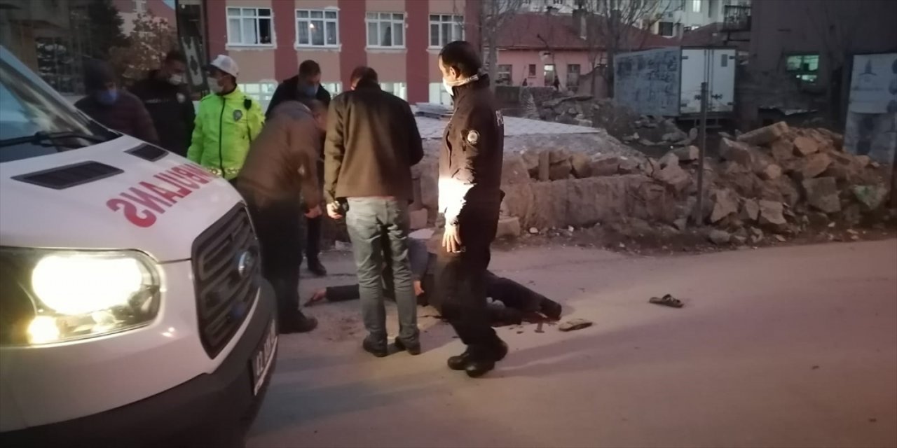 Konya'da sokak ortasında silahlı kavga: 3 yaralı