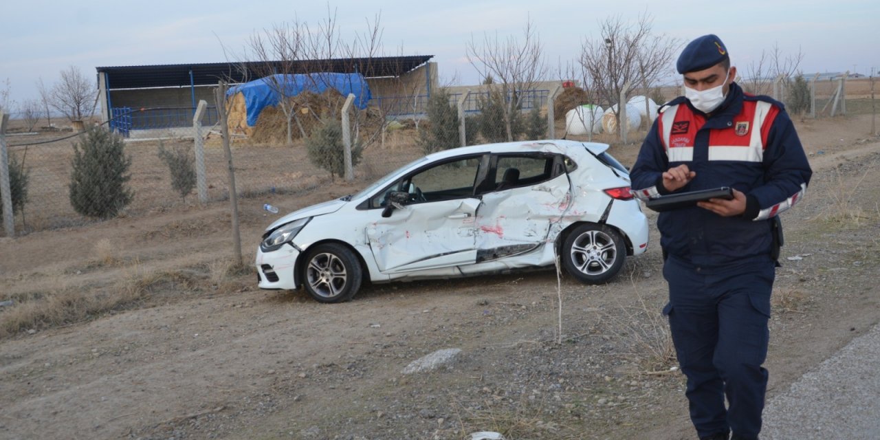 Konya’da kamyon ile otomobil çarpıştı: 3 yaralı