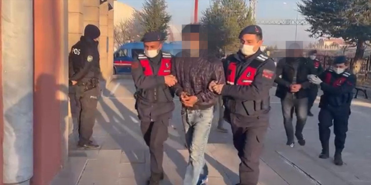 İki gencin dağlık arazide ölü bulunmasıyla ilgili flaş gelişme