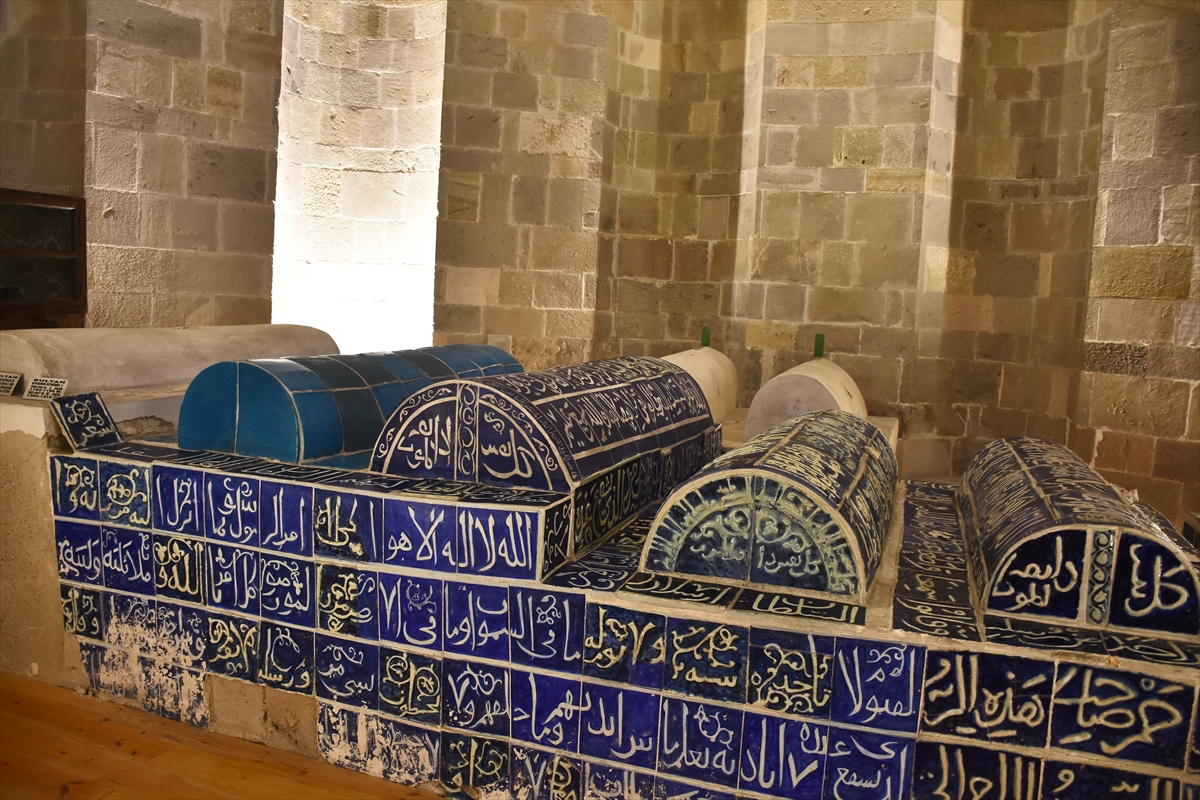 Konya'daki Anadolu Selçuklu sultanlarının sandukaları restore ediliyor