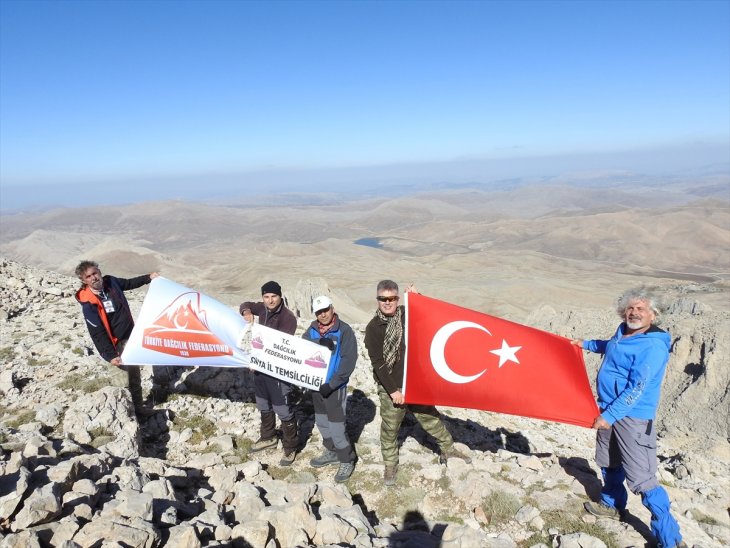 Dağcılar Geyik Dağı'na tırmandı