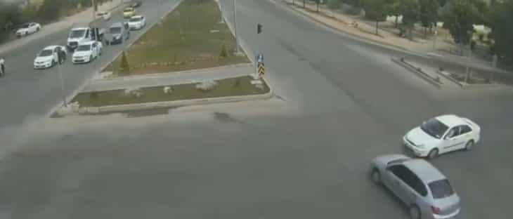 Trafik kazaları MOBESE'ye yansıdı