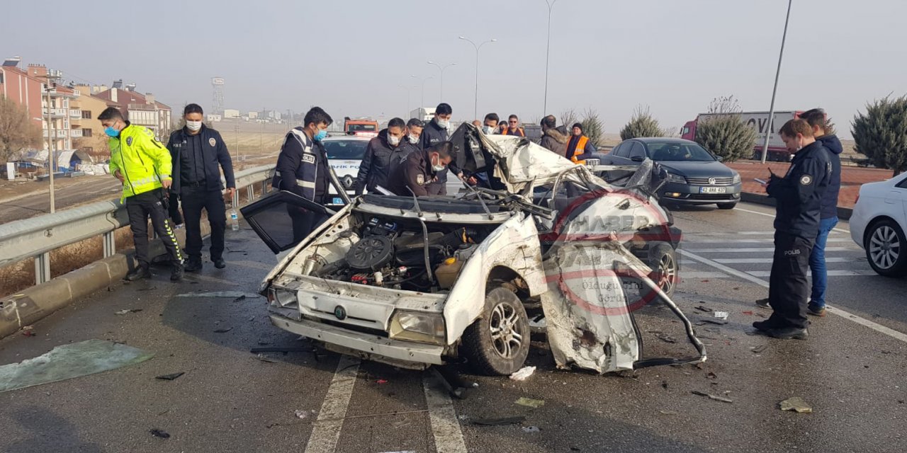 Konya’da kazaya müdahale eden polise otomobil çarptı: 3 yaralı