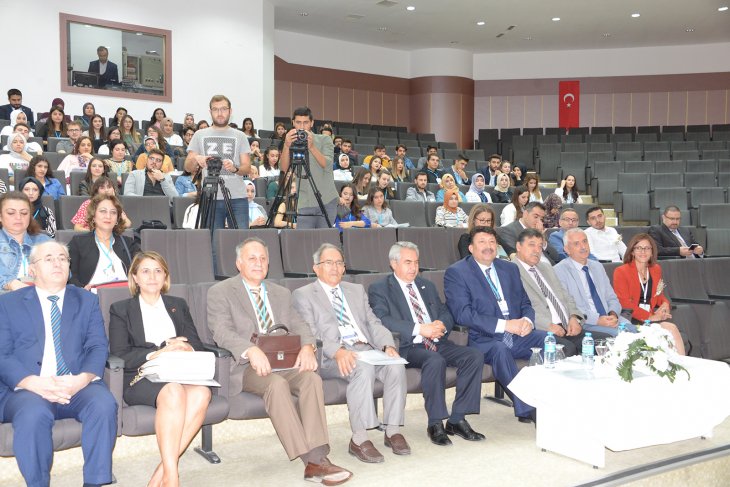 'Yaşamın anahtarı: Periyodik Tablo Kongresi' Konya'da başladı