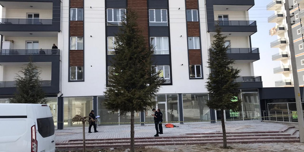 Konya Ereğli’de 7'nci kat penceresinden düşen bir kişi öldü