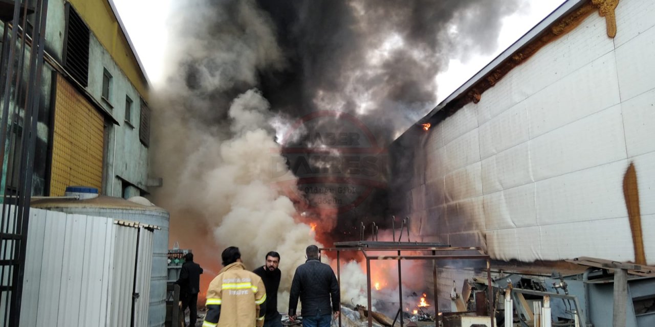 Konya’da fabrikada korkutan yangın