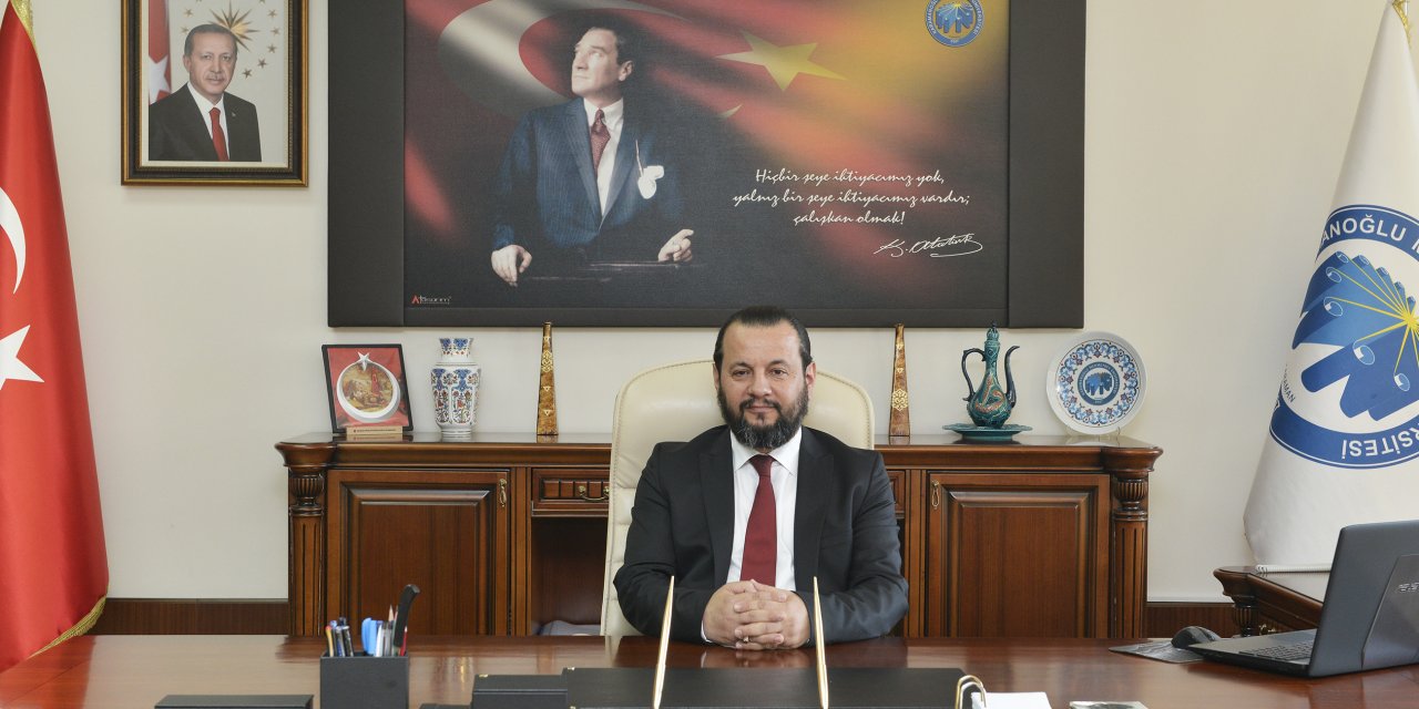 Rektör Akgül, hayırsever iş adamı Ahmet Keleşoğlu'nu andı