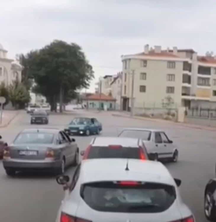 Driftçi sürücüye 5 bin lira ceza! Ehliyeti 2 ay verilmeyecek