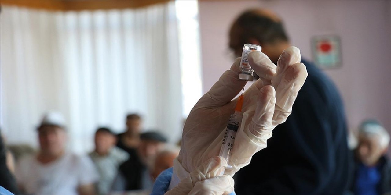 Türkiye'de aşı olanların sayısı 1 milyonu geçti