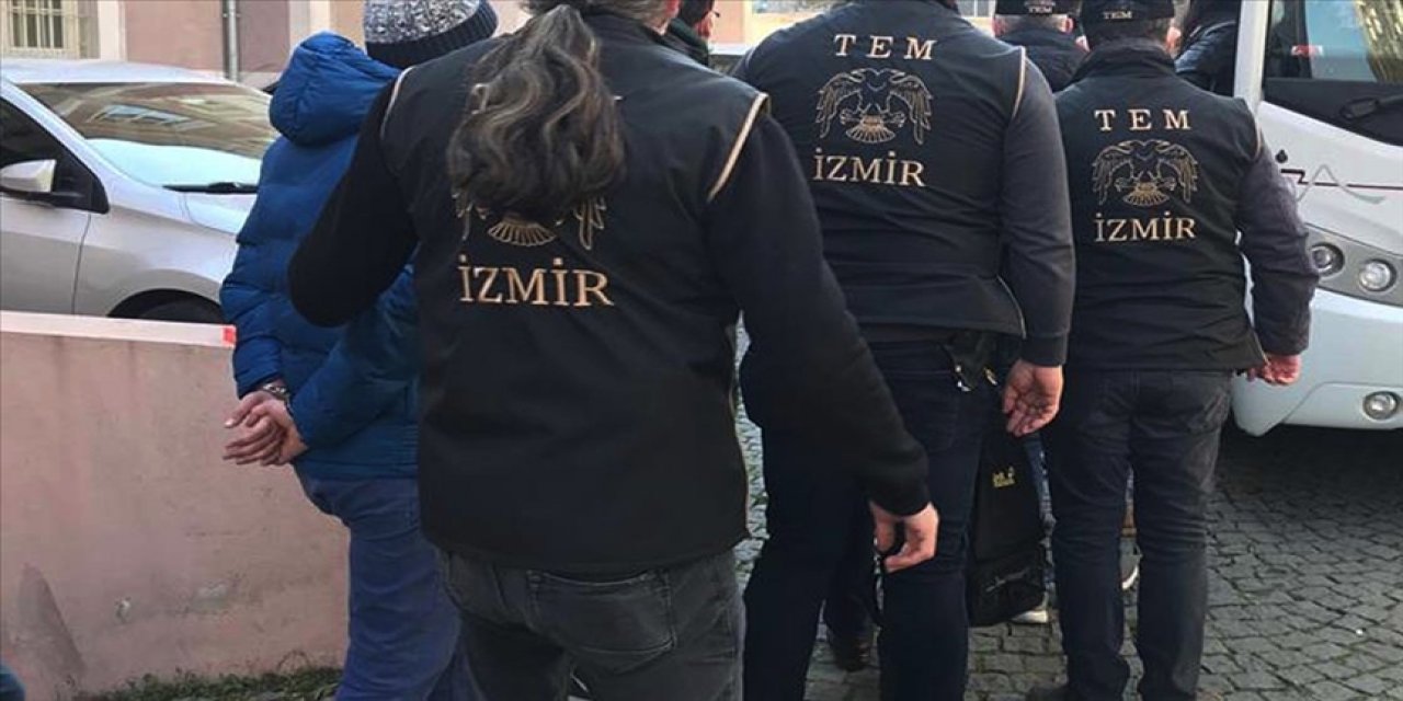 İzmir'de FETÖ operasyonu! 35 kişi gözaltına alındı, biri firari emniyet müdürü