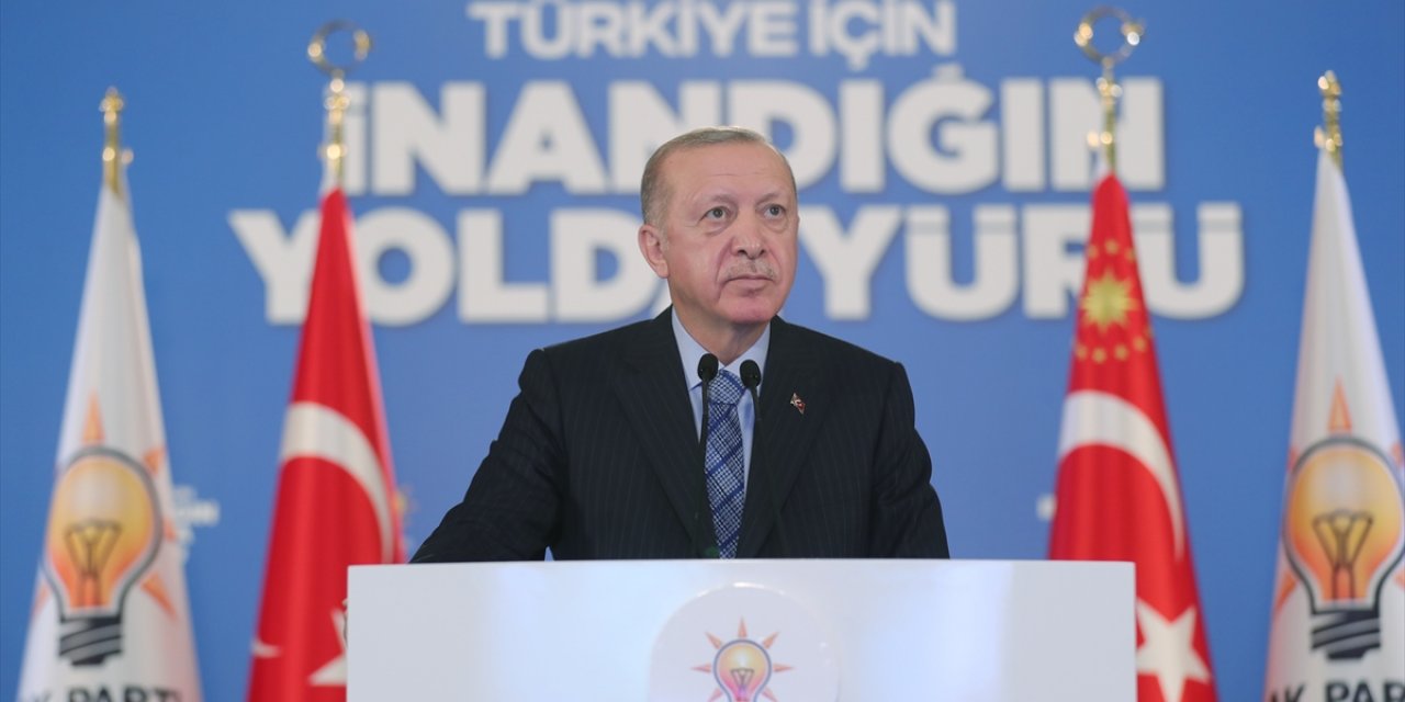 Cumhurbaşkanı Erdoğan: Muhalefetin içine düştüğü çıkmaz sorumluluğumuzu daha da artırıyor