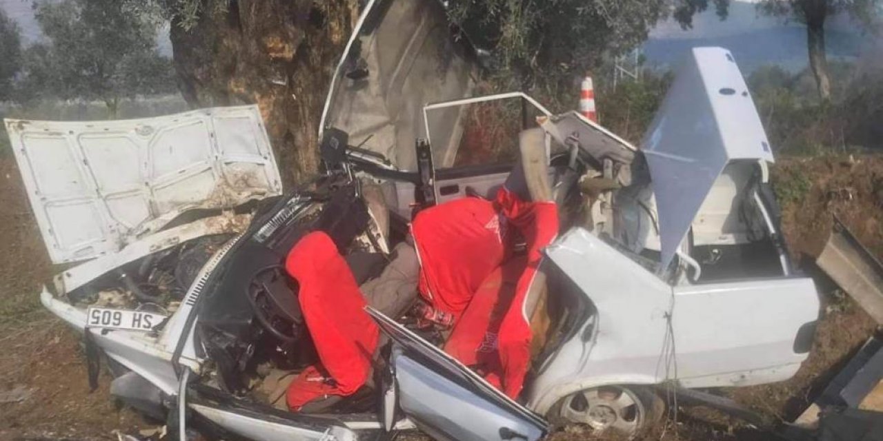 İşe giden gençlerin otomobille yolculuğu feci kazayla noktalandı: 2 ölü, 3 yaralı