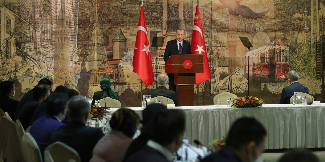 Erdoğan: Ülkemizi hedef alan saldırıların hiçbiri unutmayın tesadüfi değildir