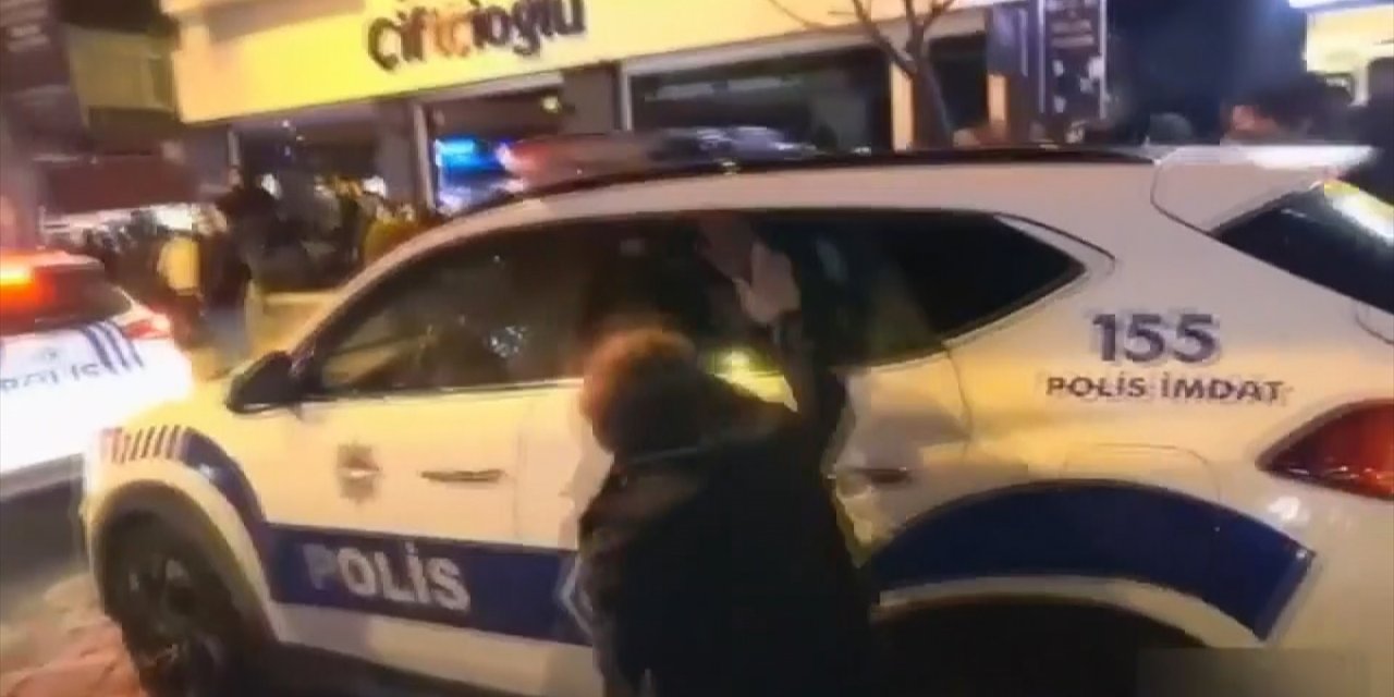 Kadıköy'de polis aracına zarar veren ve güvenlik güçlerine saldıran 4 kişi hakkında karar çıktı