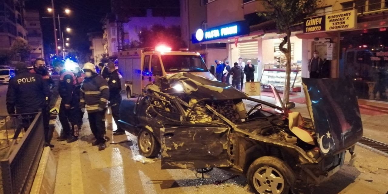 Bu arabadan yaralı çıktı