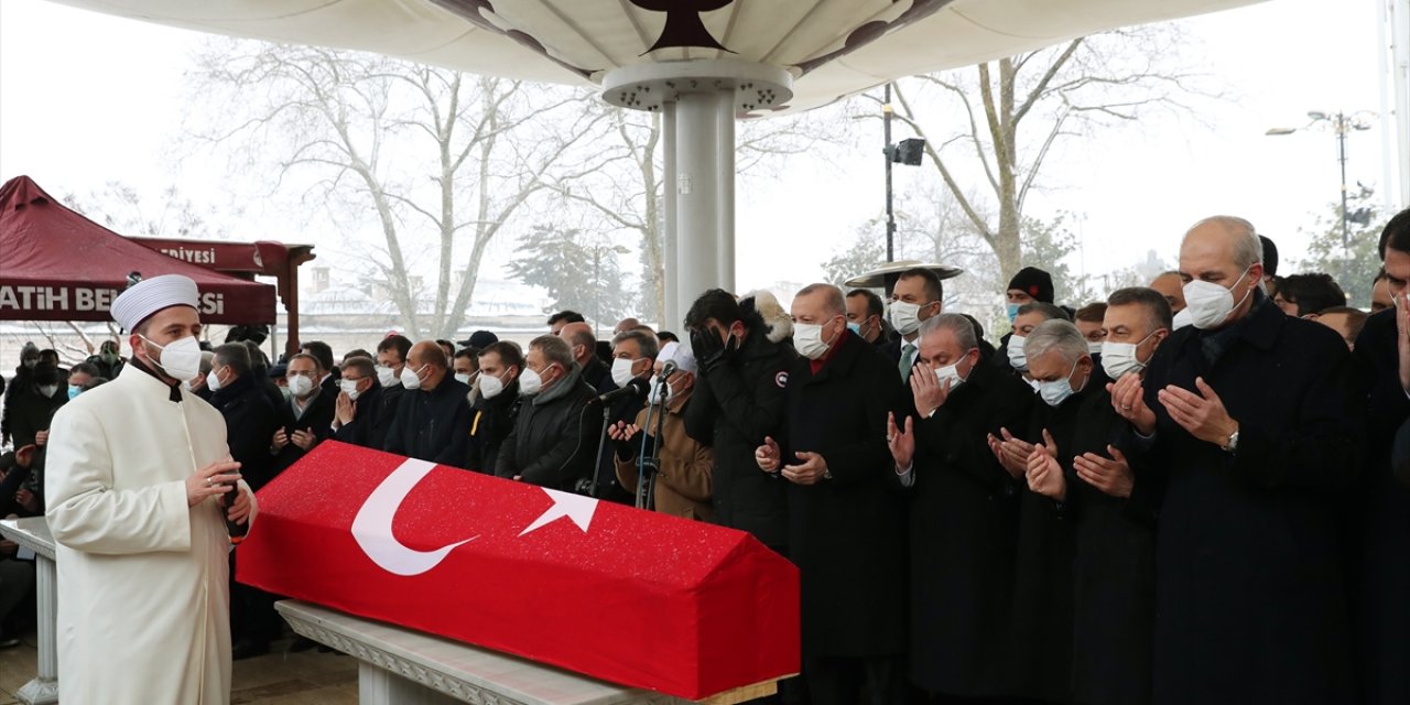 Cumhurbaşkanı Erdoğan Kadir Topbaş için düzenlenen cenaze törenine katıldı