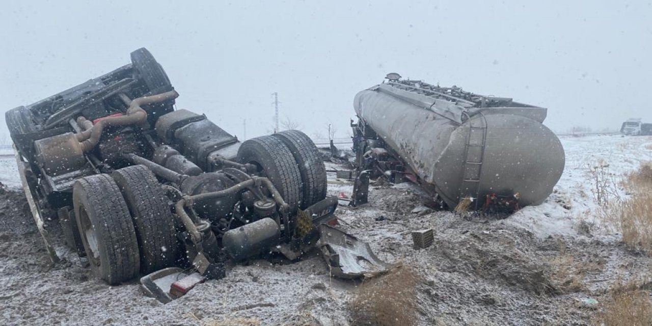 Konya’da 5 kişinin öldüğü yolda yeni kaza! Tankı koptu