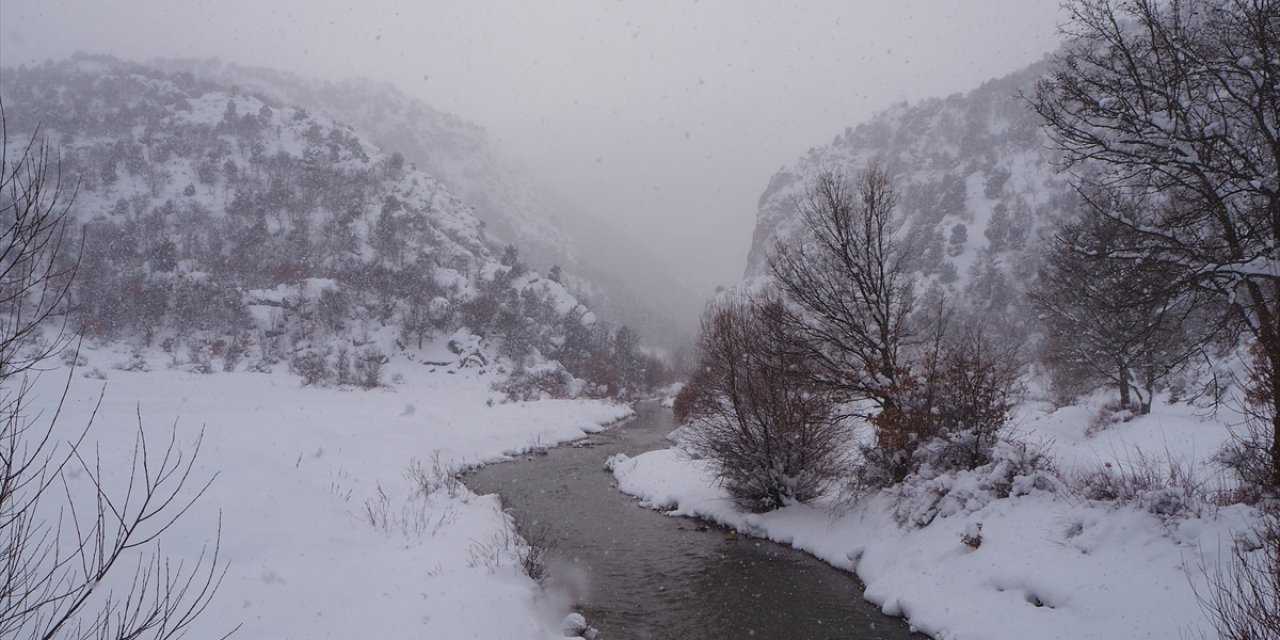 Konya'nın meşhur mesire alanı kar manzarasıyla kış aylarında da ilgi odağı