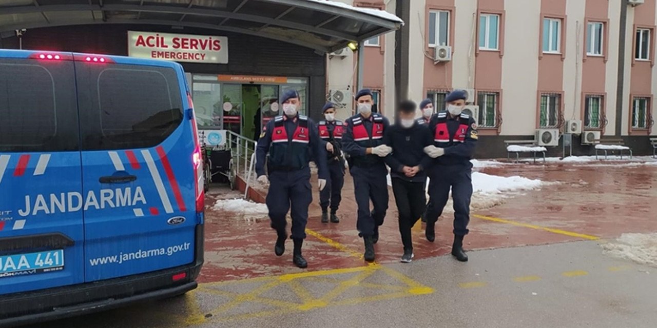 Polis aracına ve askeri konvoya saldırı şüphelisi PKK'lı terörist, düzensiz göçmenlerin arasından çıktı