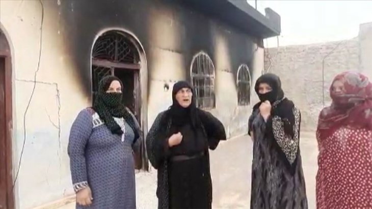 Teröristler sivillerin evlerini yakıp kaçtı