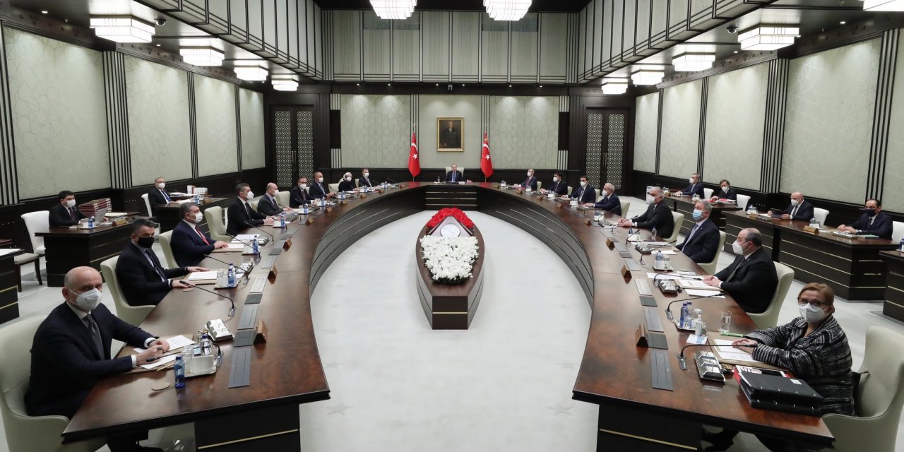 Risk haritası değişecek mi? Kısıtlamalar geri mi gelecek? Kritik toplantı başladı