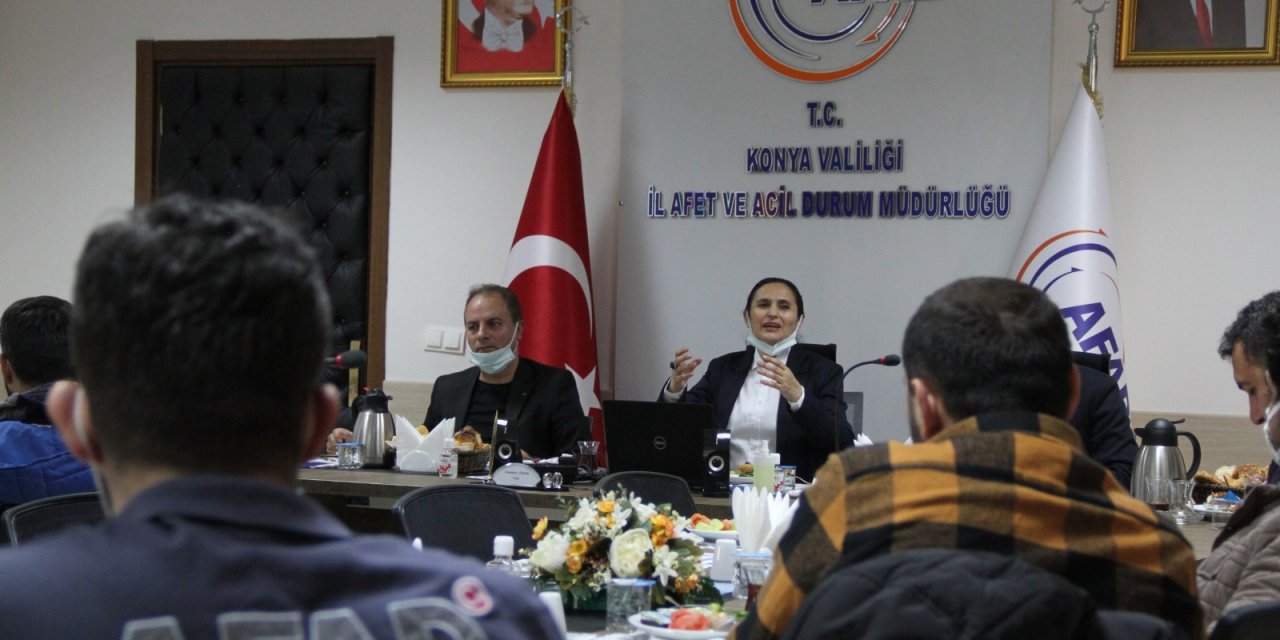 AFAD "olası afetler için hazırlıklı olun" eğitimi veriyor