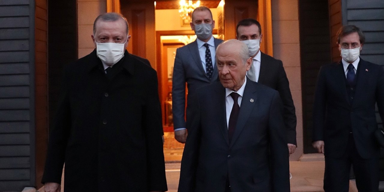 Cumhurbaşkanı Erdoğan MHP Genel Başkanı Bahçeli'yi evinde ziyaret etti
