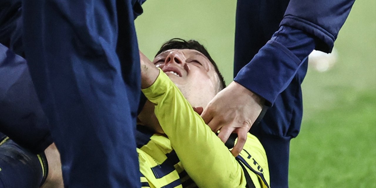 Mesut Özil Konyasspor maçında yok: "Takımımıza yardımcı olamayacağım için çok üzgünüm"