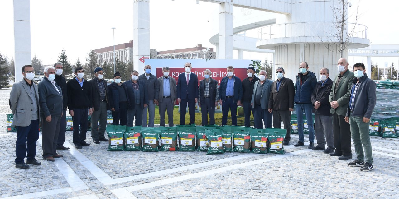 Konya Büyükşehir Belediyesi'nden çiftçiye bir destek daha! "Amacımız çiftçimizin kazancını artırmak"