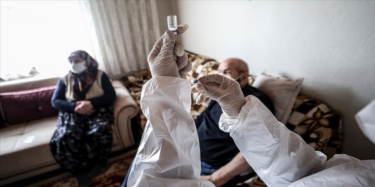 Türkiye'de iki doz aşı yaptıran kaç kişi korona oldu? İlk sonuçlar açıklandı