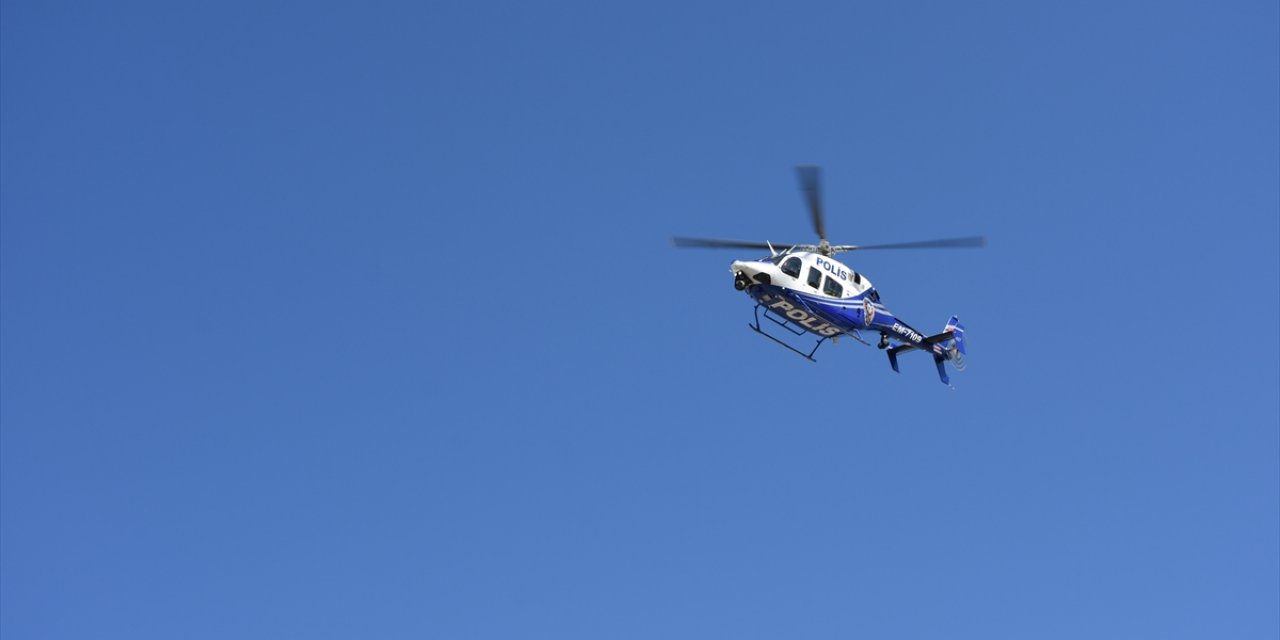 Konya – Aksaray kara yolunda helikopterli trafik denetimi! 22 sürücüye ceza