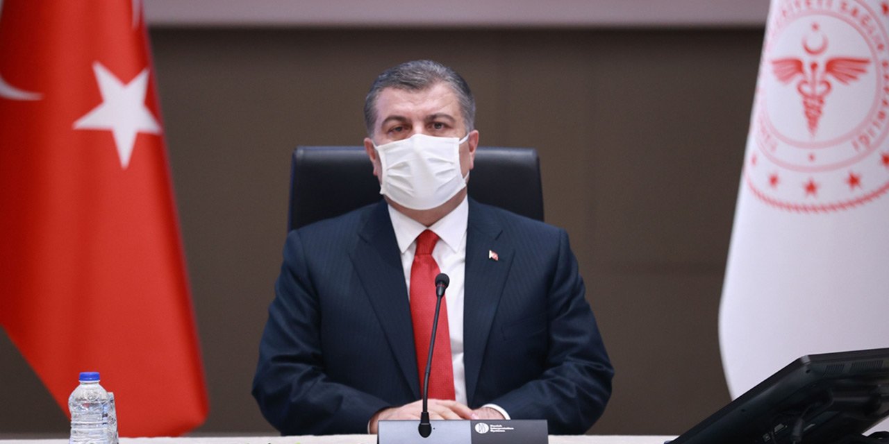Sağlık Bakanı Koca'dan çalışanlara 'maske' uyarısı: "Lütfen sorumlu davranın"
