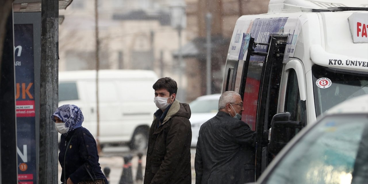 Kırmızı listedeki Konya’da kurallara uymayanlara tepki var