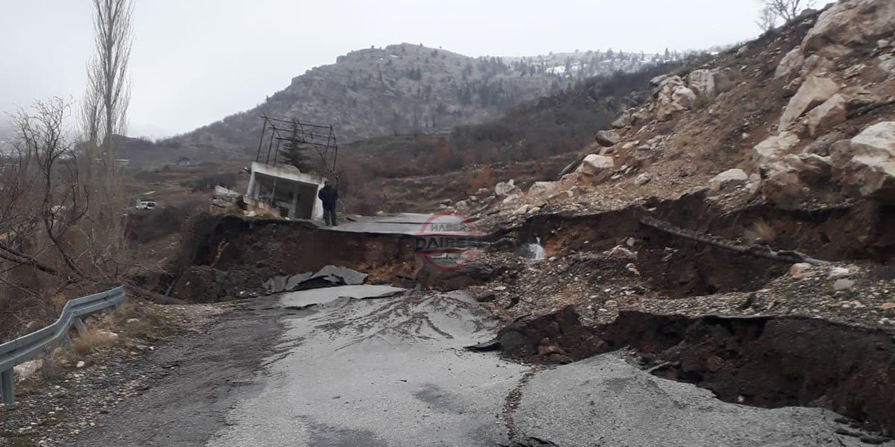 Konya’nın bir ilçesini sel aldı! Köprüler ve yollar yıkıldı, bazı mahallelerle ulaşım sağlanamıyor
