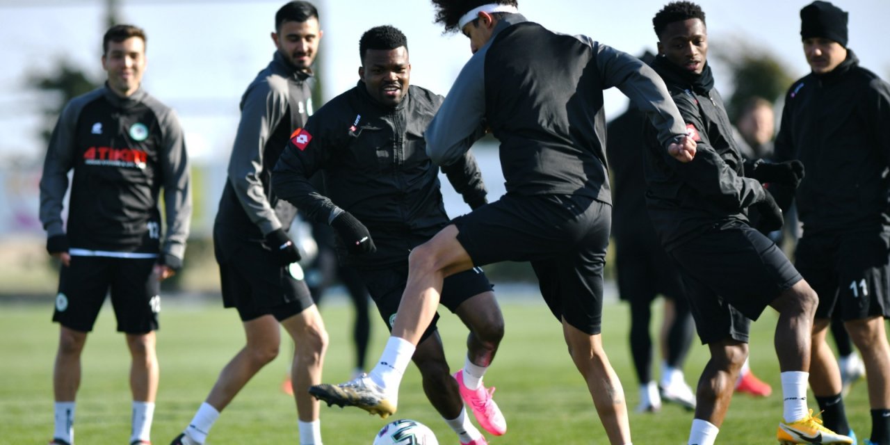 Konyaspor’da Erzurumspor hazırlıkları, milli takımlardaki oyunculardan yoksun başladı