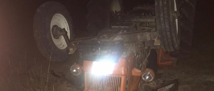 Traktörün altında kalan muhtar öldü