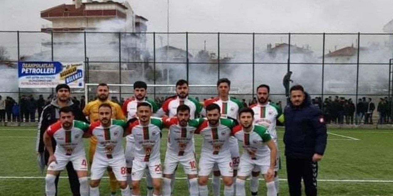 Gölyazı Belediyespor’dan 8 imza