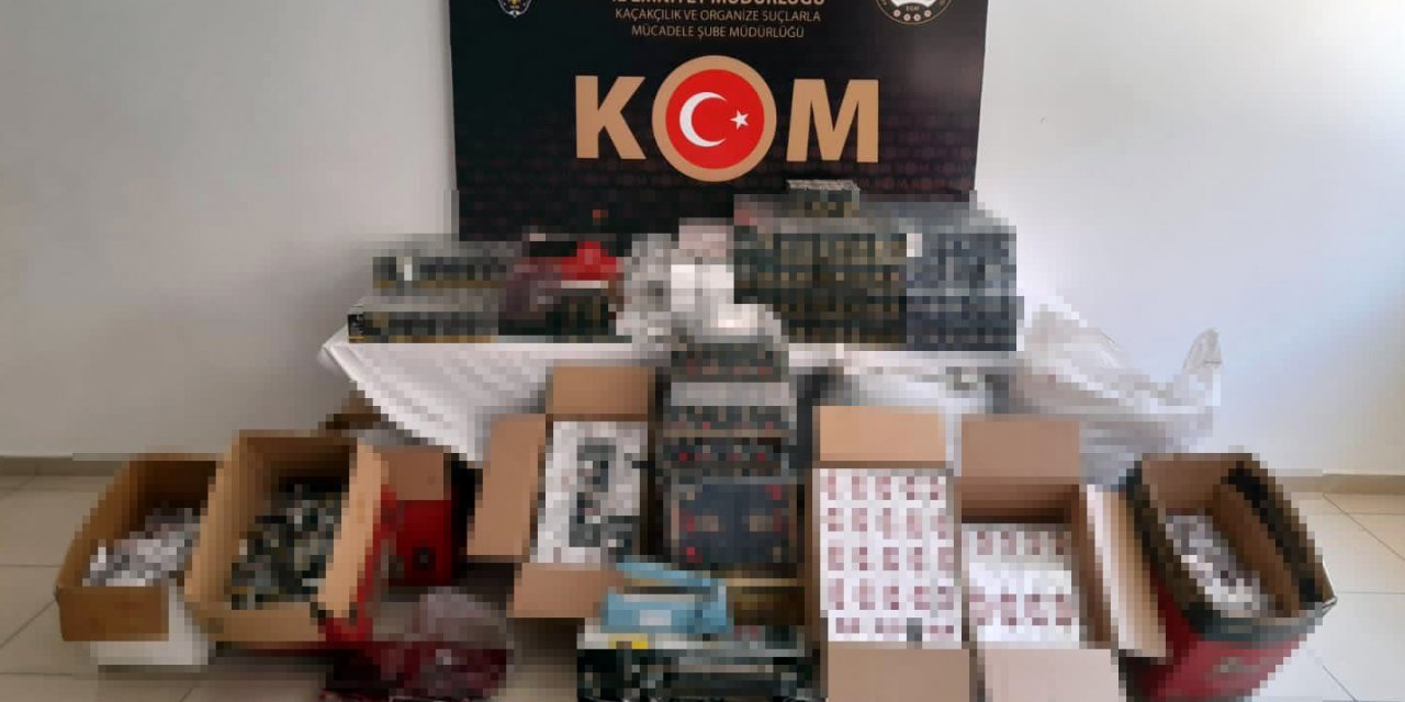 Konya'da polis operasyonu! Çok sayıda kaçak ürün ele geçirildi, 2 kişi gözaltında