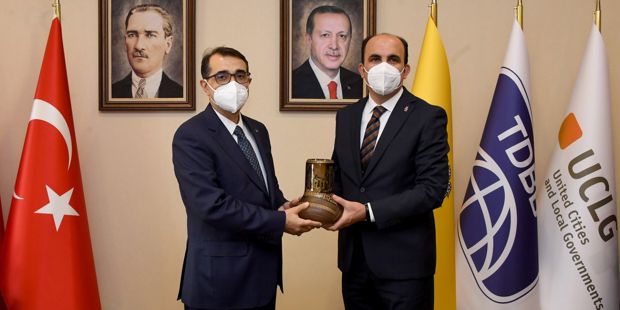 Enerji Bakanı Dönmez: Konya’da örnek bir belediyecilik var
